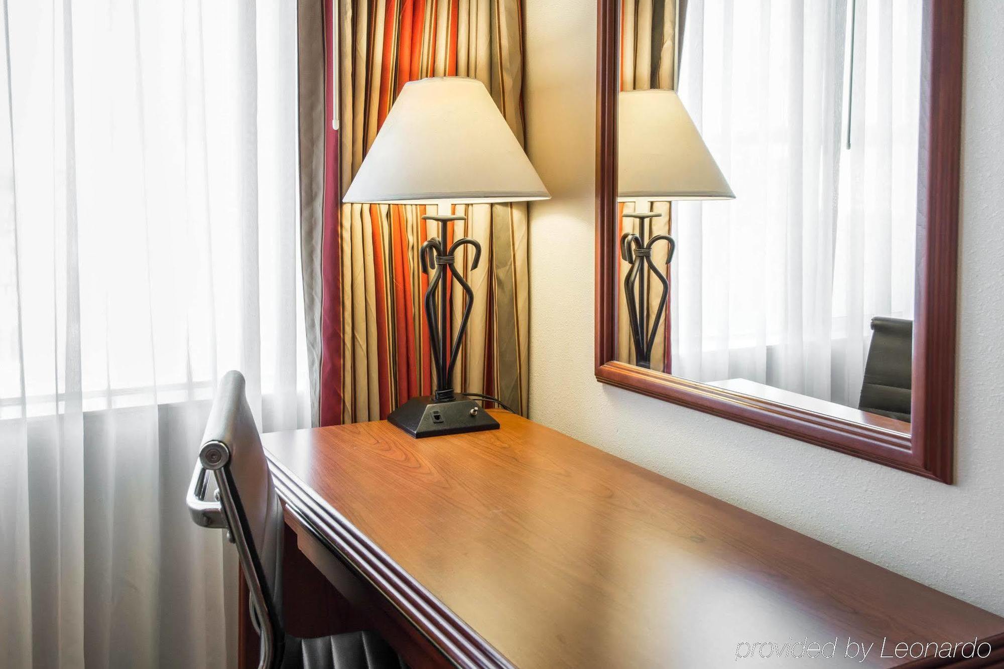 Ramada By Wyndham Downtown Spokane Buitenkant foto