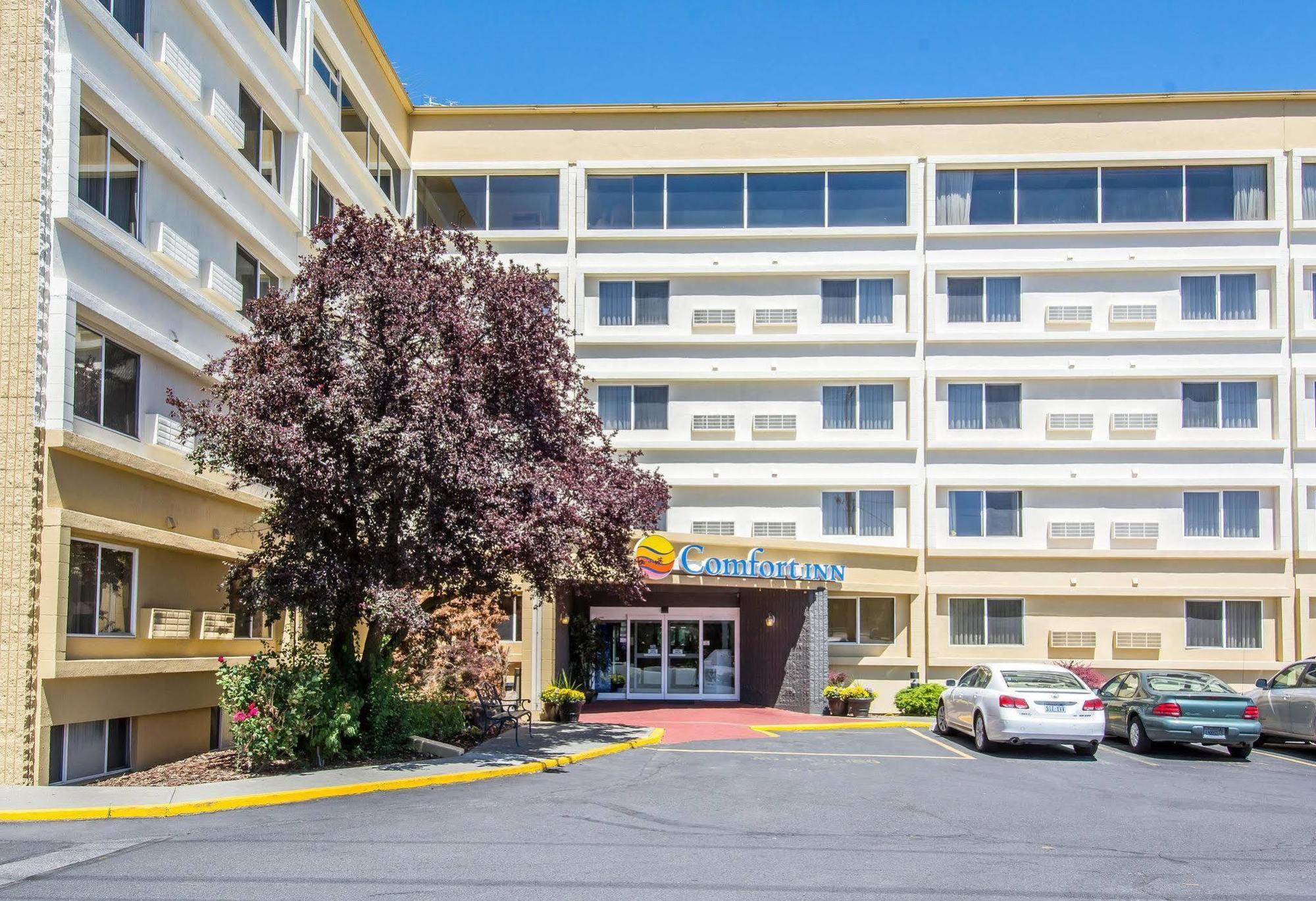 Ramada By Wyndham Downtown Spokane Buitenkant foto