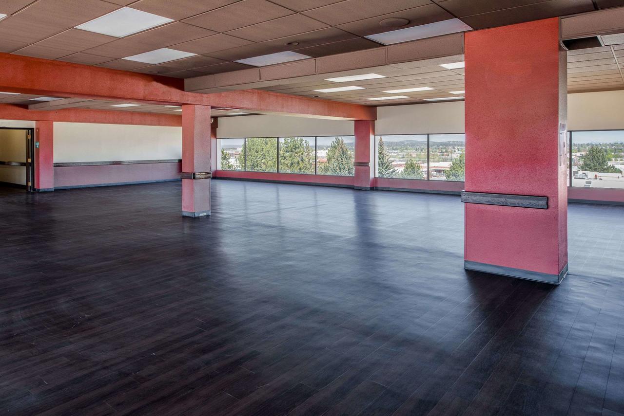 Ramada By Wyndham Downtown Spokane Buitenkant foto