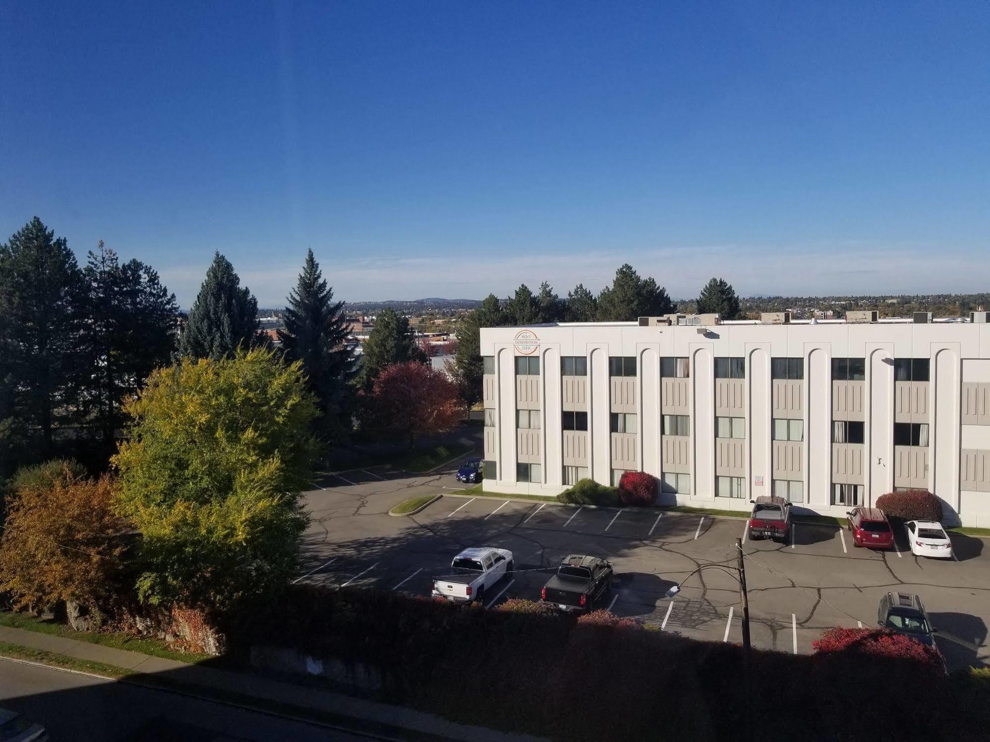 Ramada By Wyndham Downtown Spokane Buitenkant foto
